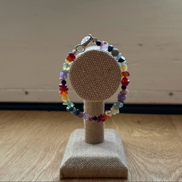 Chakra bracelet with Natural stones Reiki infused - Picture 5 of 10